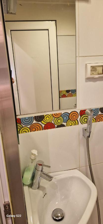 Micro Apartamento Belgrado Exterior foto