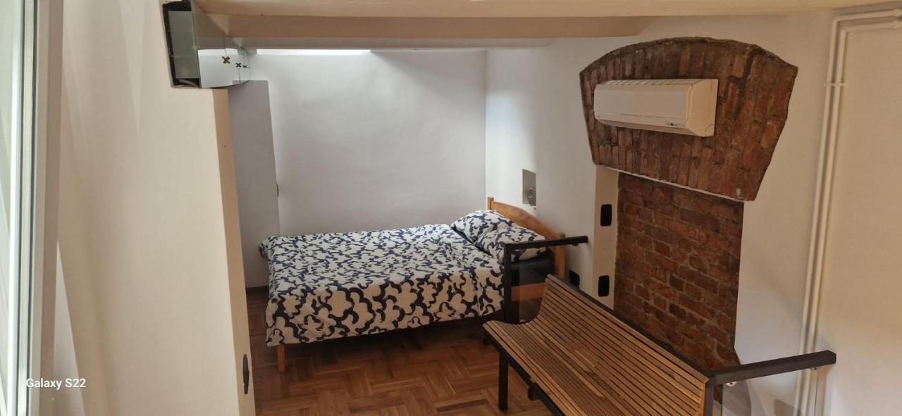 Micro Apartamento Belgrado Exterior foto